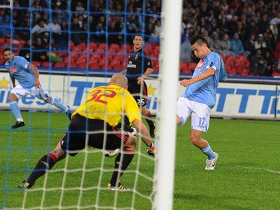 Marek Hamšík v zápase s AC Milan
