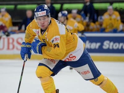 Fínsky hokejista Aleksi Saarela