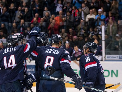Hráči HC Slovan Bratislava potešili fanúšikov víťazstvom