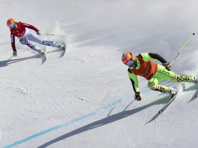 Slovenská zjazdová lyžiarka Henrieta Farkašová a jej navádzač Michal Červeň počas súťaže v paraalpskom lyžovaní - superobrovský slalom žien v rámci XIII. zimných paralympijských hier 2022 v Pekingu. 