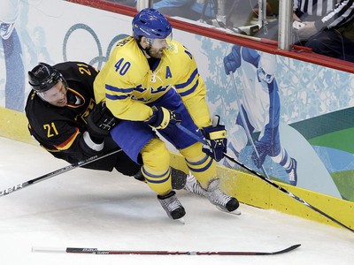 Henrik Zetterberg a John