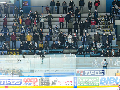 Na snímke fanúšikovia na tribúnach v zápase 30. kola hokejovej Tipos extraligy HK Nitra - HC Grotto Prešov