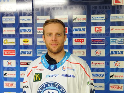 Nový hráč Kris Versteeg počas tlačovej konferencie hokejového klubu Nitra pri príležitosti oficiálneho predstavenia