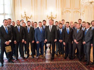 Prezident Andrej Kiska prijal v Prezidentskom paláci hokejových majstrov z HK Nitra