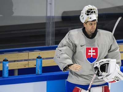 Slovenský hokejový reprezentant Branislav Konrád počas tréningu slovenskej hokejovej reprezentácie na zimných olympijských hrách ZOH 2022 v Pekingu