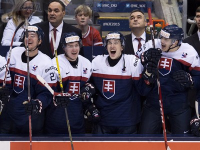 Slovenská dvadsiatka porazila Svédov a získala bronzovú medailu na Svetovom šampionáte Juniorov v Toronte