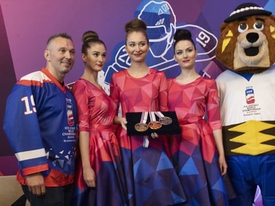 Predstavenie kolekcie medailí pre hokejové MS 2019 na Slovensku počas oficiálneho predstavenia