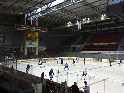 Na snímke tréning hokejovej reprezentácie Slovenska na ľade počas zrazu reprezentácie SR pred prípravnými zápasmi s Českom v Trenčíne 19. apríla 2022.