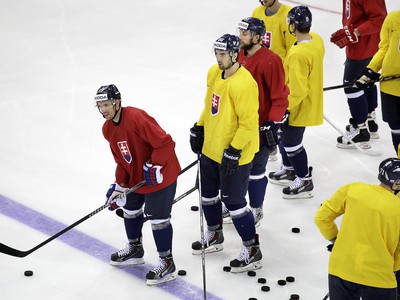 Tréning slovenských hokejistov pred zápasom s Francúzskom