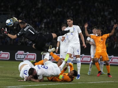Momentka zo zápasu medzi Holandskom a Gréckom