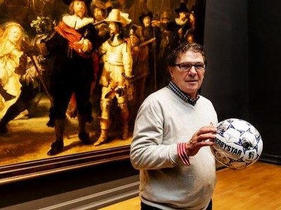 Holanďania budú hrať s loptami, ktorými si uctia Rembrandta