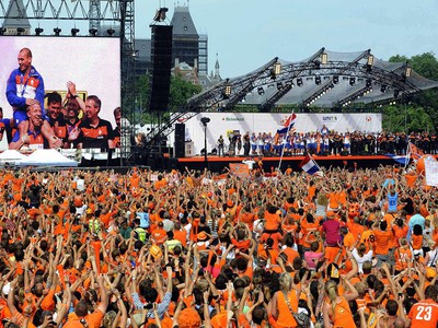 Holanďanov vítali stovky tisícov