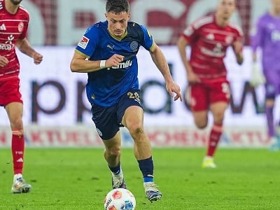 Slovenský útočník Adrián Kaprálik