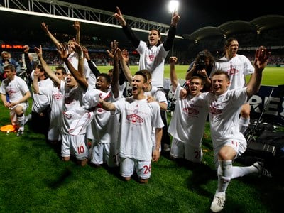 Hráči Bayernu Mníchov sa tešia z postupu do finále LM