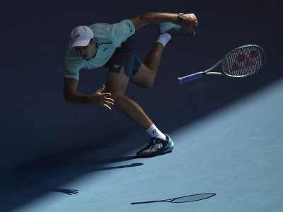Poliak Hubert Hurkacz počas štvrťfinále Australian Open 2024