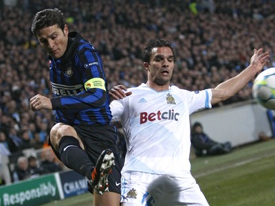 Javier Zanetti a Jeremy Morel