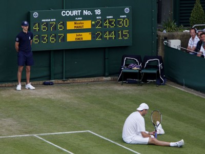 John Isner na zemi,