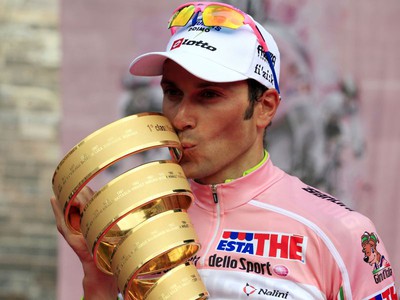 Ivan Basso s cennou