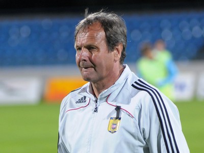 Ján Kozák. Nitra, 10.
