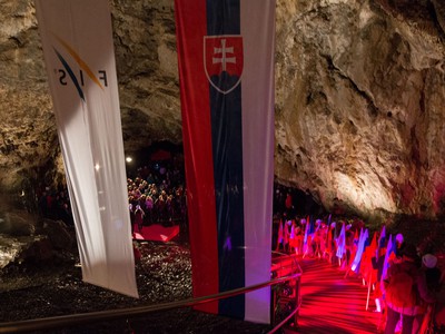Slávnostné otvorenie Svetového pohára žien v alpskom lyžovaní v Demänovskej jaskyni slobody