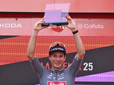 Jasper Philipsen na pódiu