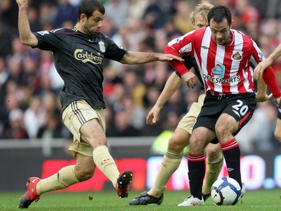Javier Mascherano a Andy Reid