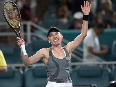 Jekaterina Alexandrovová zdraví divákov po víťaznom štvrťfinále v Miami