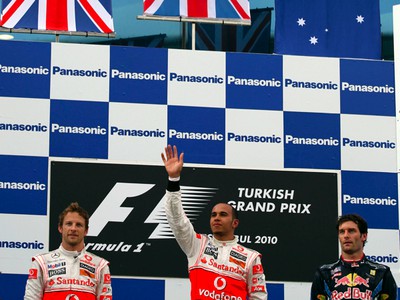 Jenson Button, Lewis Hamilton a Mark Webber