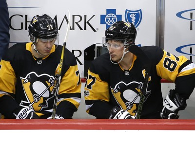 Hviezdna dvojka Penguins - zľava Malkin a Crosby