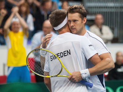 Švédski tenisti Johan Brunström a Robert Lindstedt 