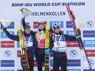 Nórsky biatlonista Johannes Thingnes Bö triumfoval v sobotných stíhacích pretekoch
