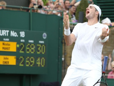 John Isner po víťaznej loptičke