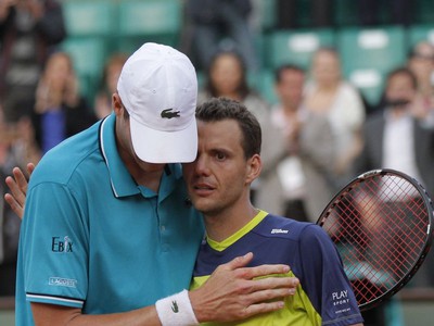John Isner a Paul-Henri Mathieu