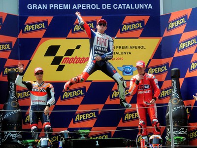 Jorge Lorenzo oslavuje triumf na VC Katalánska