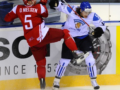 Juhamatti Aaltonen z Fínska a Daniel Nielsen z Dánska 