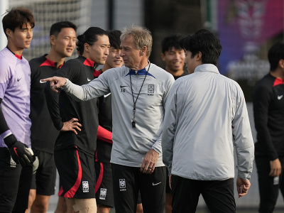 Nemecký tréner Jürgen Klinsmann skončil na lavičke kórejskej futbalovej reprezentácie
