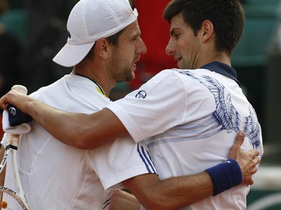 Melzer a Djokovič po zápase, 2.6.2010