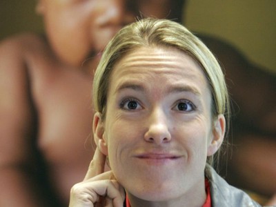 Heninová premýšľa o návrate