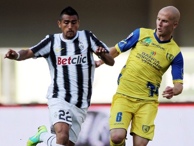 Vidal v súboji s Bradleym