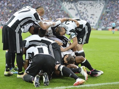 Gólové oslavy hráčov Juventusu