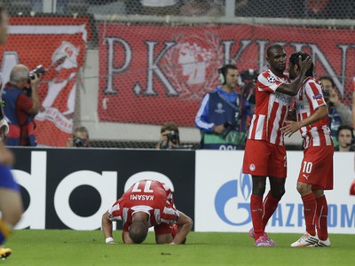 Pajtim Kasami oslavuje vedúci gól Olympiakosu