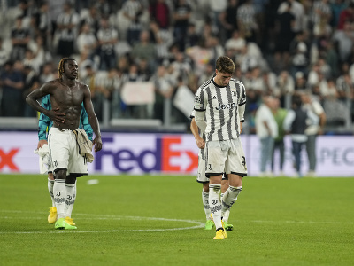 Sklamaní hráči Juventusu po prehre s Benficou