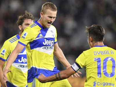 Matthijs de Ligt oslavuje gól Juventusu