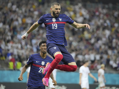 Karim Benzema oslavuje gól Francúzska 