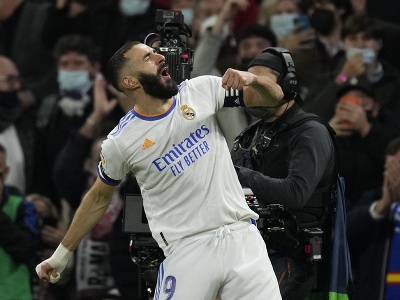 Karim Benzema sa raduje z gólu