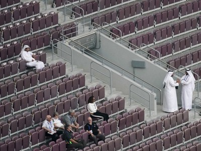 Tribúny v Katare počas atletických MS zívajú prázdnotou