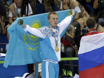 Dmitrij Balandin s prvou medailou pre Kazachstan v plávaní