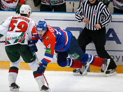 Siedmy zápas finále KHL bol plný osobných súbojov