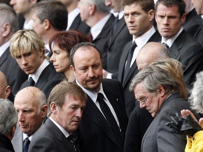 Kenny Dalglish (vľavo pod