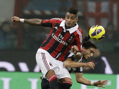 Kevin Prince Boateng a Martín Cáceres